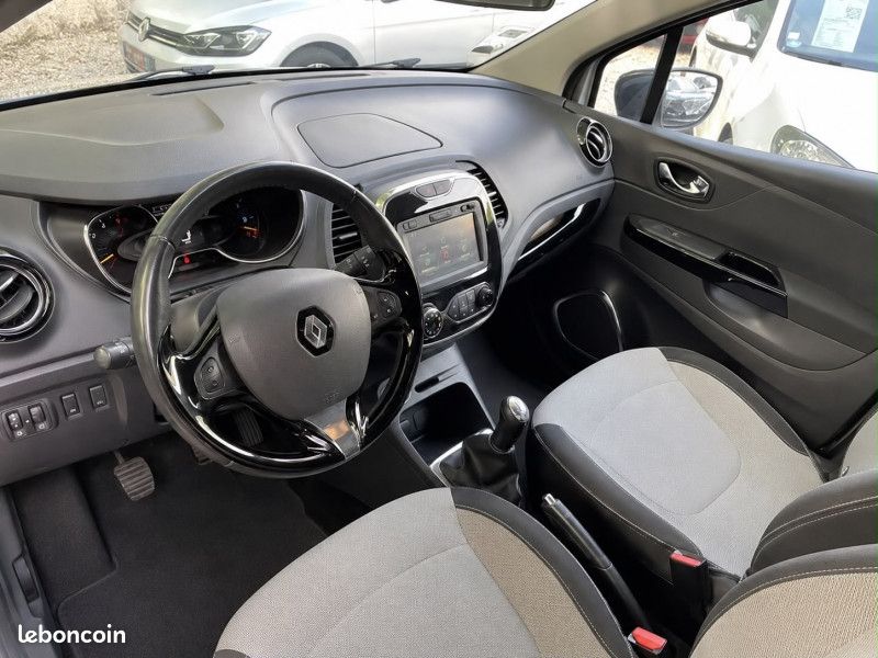Renault CAPTUR 1.5 DCI 90CH STOP&START ENERGY INTENS ECO² EURO6 2016 (image 3)