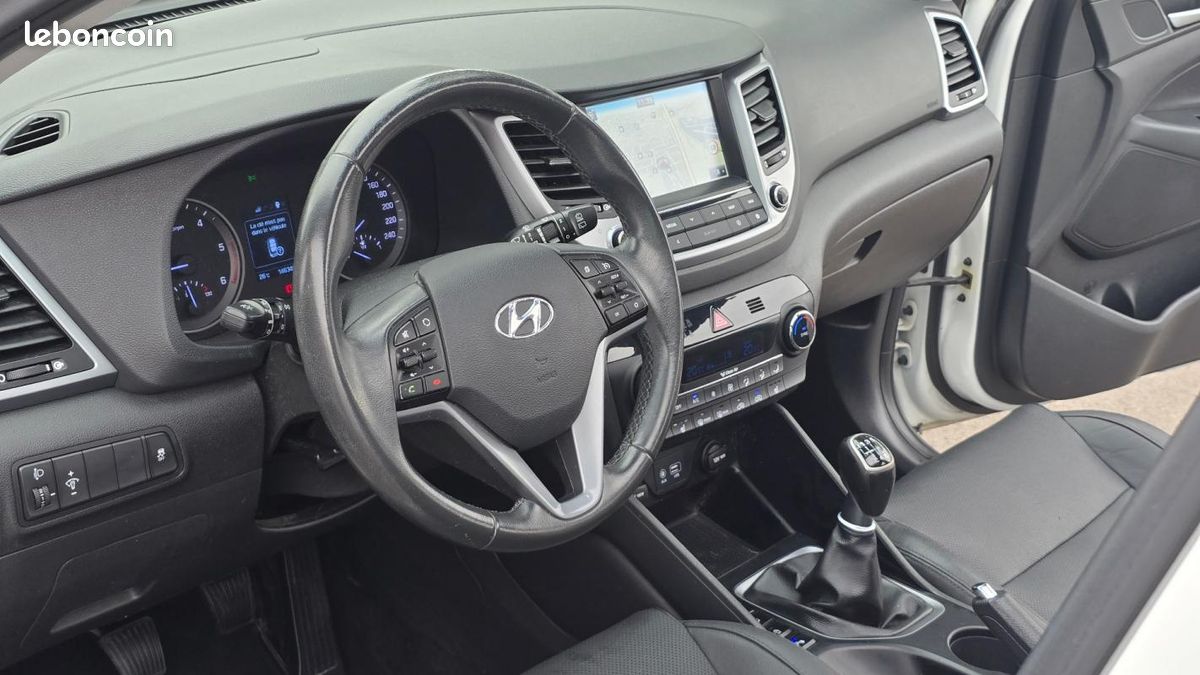 Hyundai Tucson Creative 2WD (image 21)
