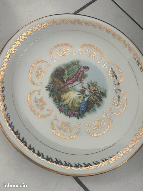 Service porcelaine française motif fragonard (image 3)