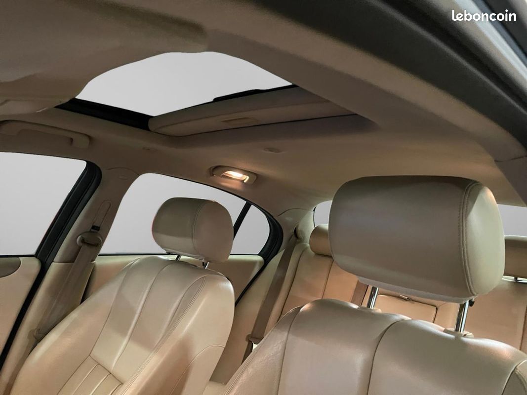 Jaguar s-type jaguar 4.2 300 se plus bva (image 19)