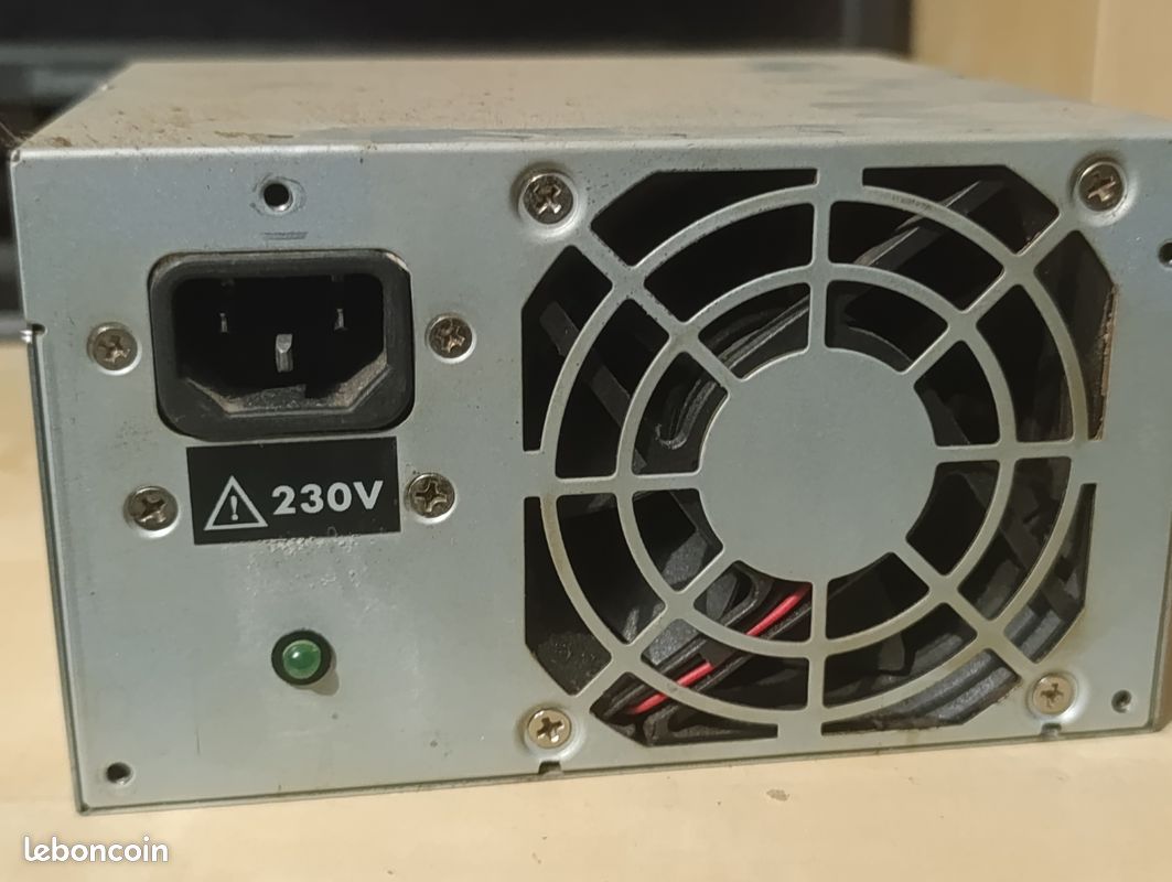 Alimentation PC Liteon 300W (PS-5301-08HF) - HP P/N 585007-001 (image 3)