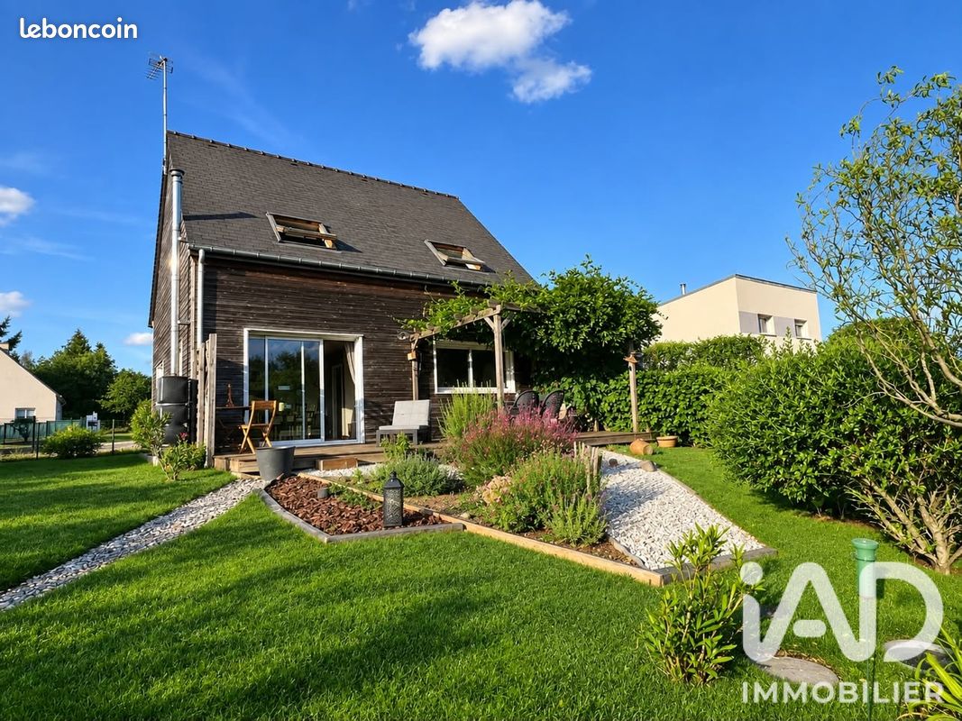 Maison 5 pièces 90 m² · à La Chapelle-Bouëxic · 90 m² · 249 900 €