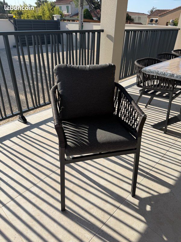 Chaise (image 2)