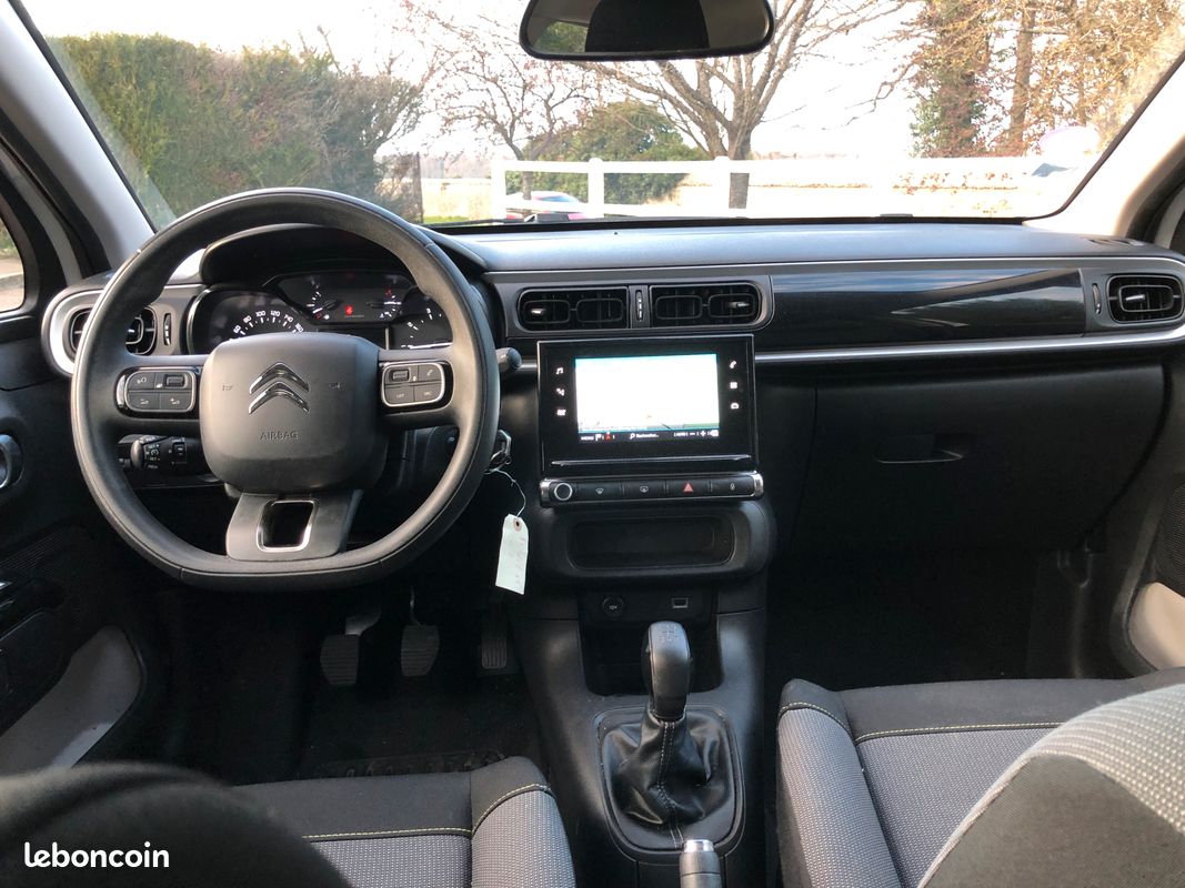 CITROEN C3 III 3 Essence 1.2 PureTech 82 S&S Feel Business 25751KMS 2019 GPS (image 4)