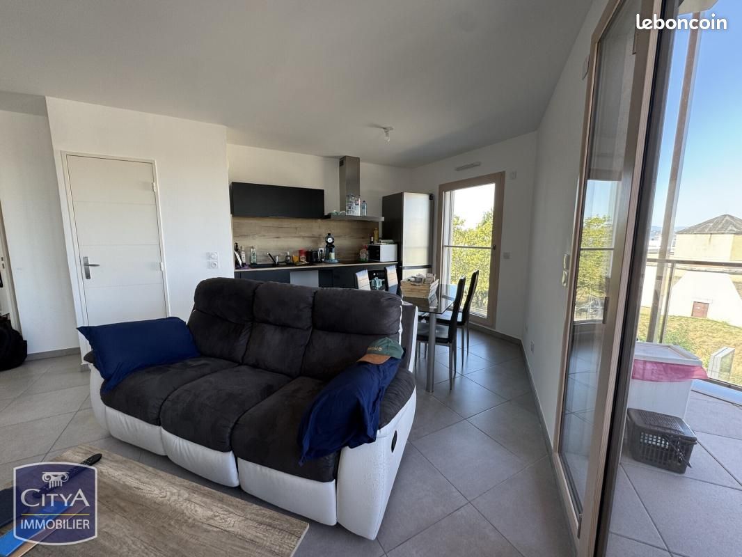 Appartement 3 pièces 60 m² · à Bron · 60 m² · 335 000 €