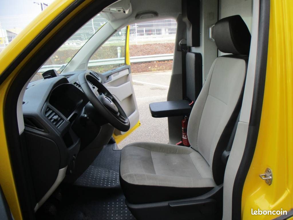 Volkswagen Transporter VI 2.0 TDI 150 L2 (image 10)