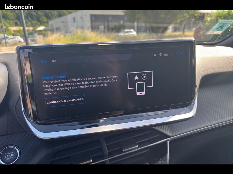 Peugeot 2008 Electrique 54 kWh 156 ch Allure (image 14)