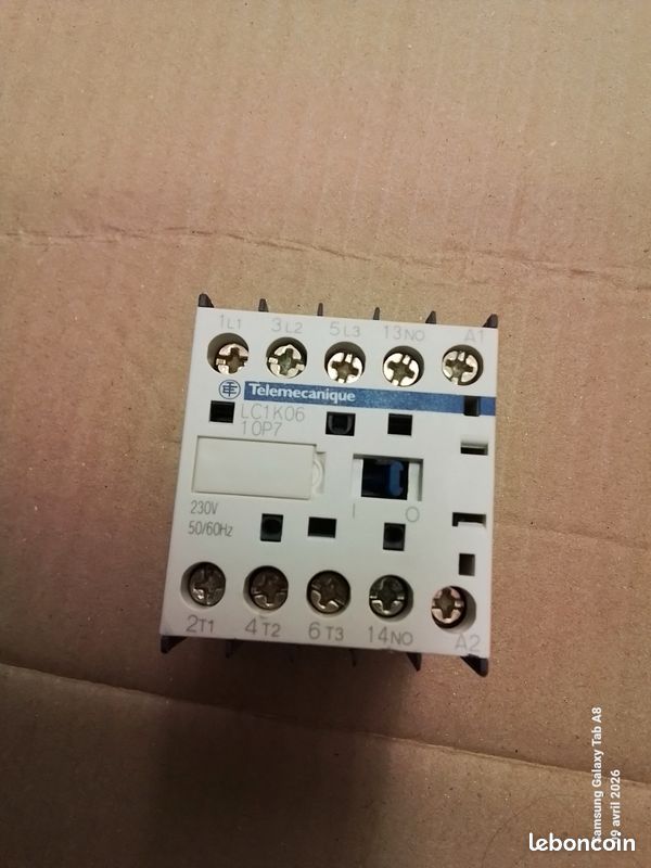 Schneider Electric LC2K0601P7 | TeSys LC2K - contacteur inverseur - 3P - AC-3 440V - 6A - bobine 230Vca | Contacteur industriel | Commande et protection moteur | Produits Industriels | France
