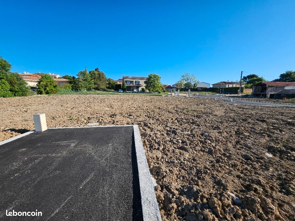 Terrain 359 m² · à Gréasque · 230 000 €
