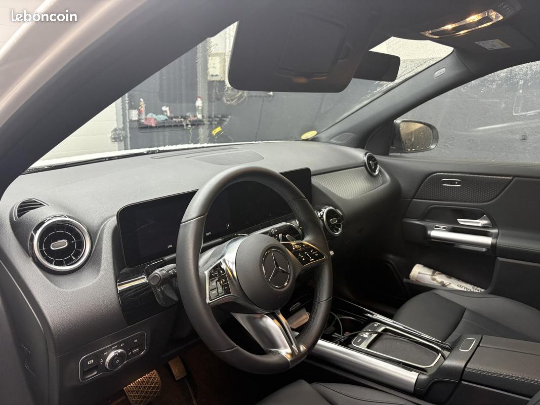 MERCEDES GLA 2.0 200 D 150 PROGRESSIVE LINE 8G-DCT BOITE AUTO / camera / toit panoramique ouvrant (image 6)
