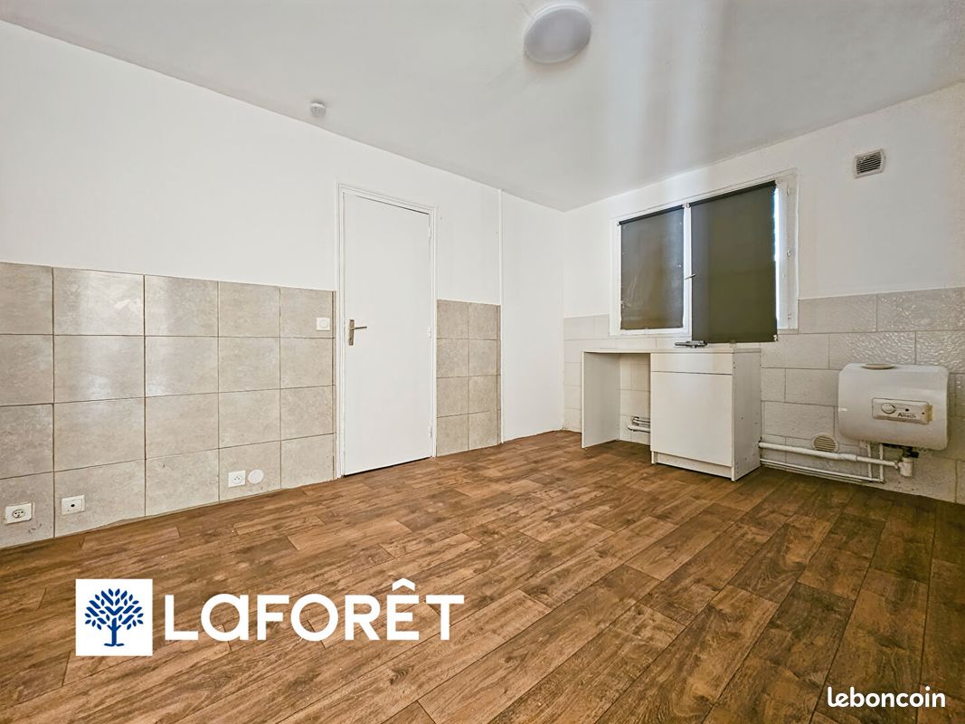 Appartement 1 pièce 21 m² · à Viry-Châtillon · 21 m² · 550 €
