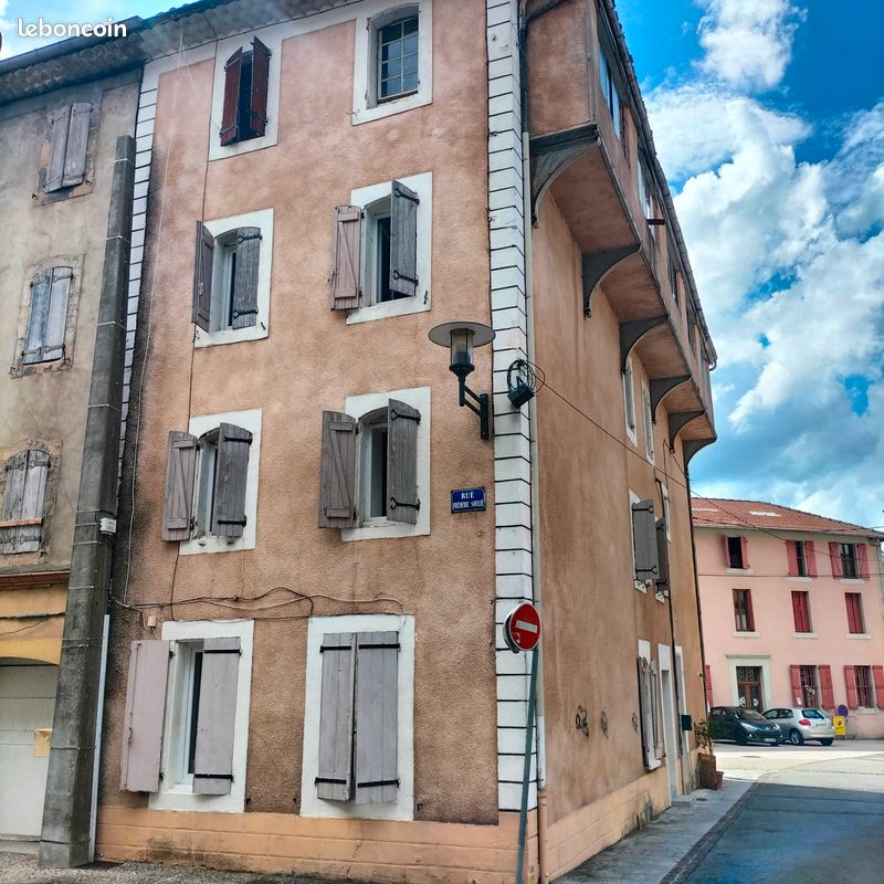 Maison 8 pièces 180 m² · à Lavelanet · 180 m² · 75 000 €