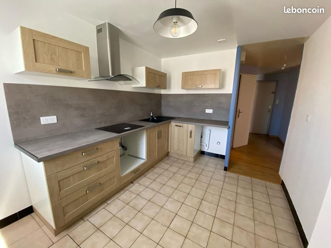 Appartement 3 pièces 63 m² · à Rochefort · 63 m² · 680 €