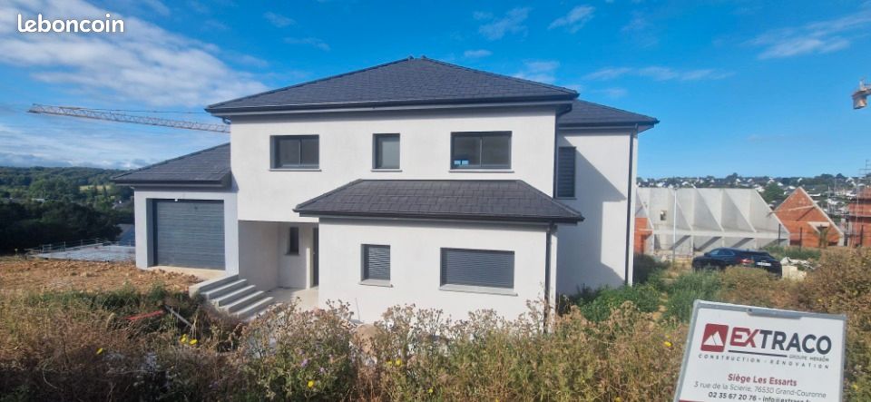 Terrain 500 m² · à Maule · 195 000 €