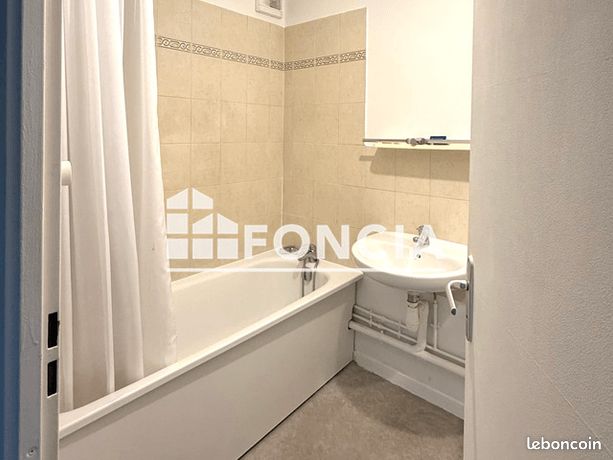 Appartement a louer villeneuve-la-garenne - 2 pièce(s) - 50 m2 - Surfyn