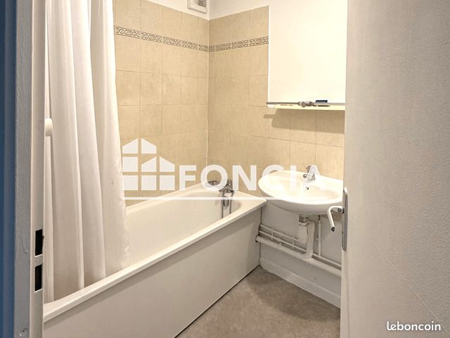 Appartement a louer villeneuve-la-garenne - 2 pièce(s) - 50 m2 - Surfyn