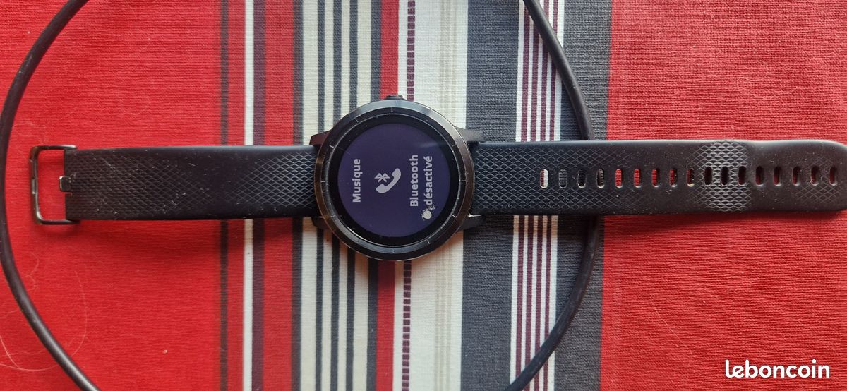 Montre connecté Garmin Vivoactive 3 (image 4)