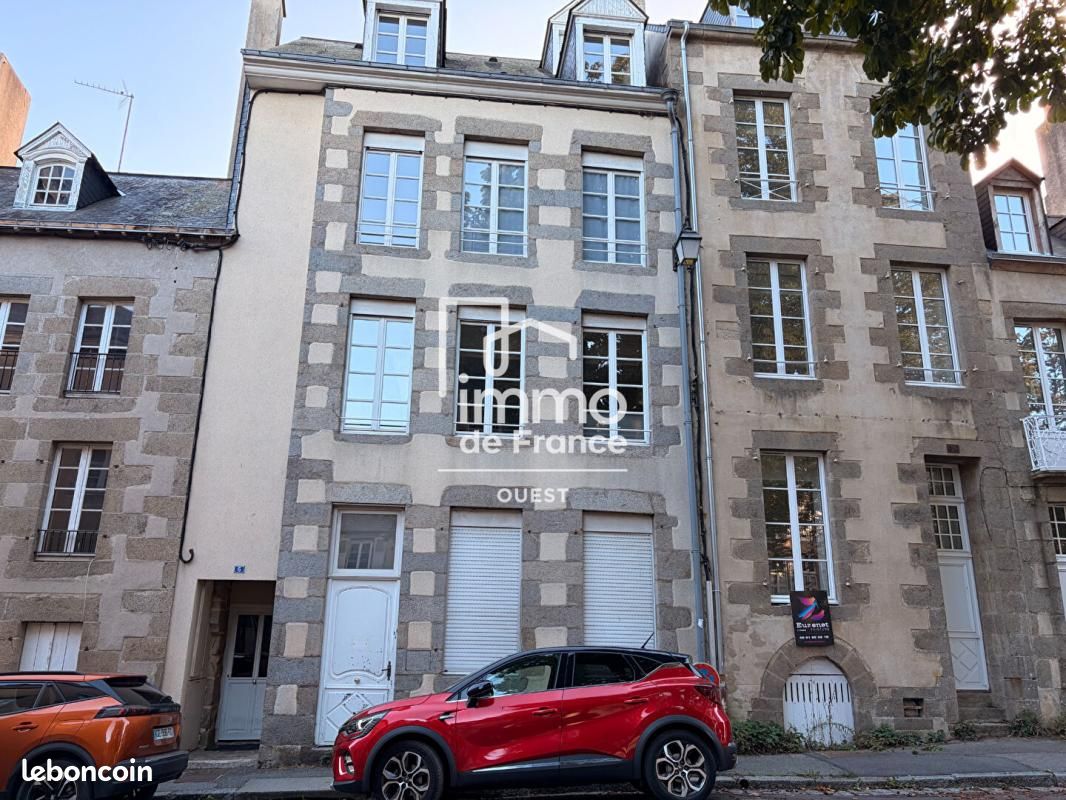Immeuble 14 pièces 308 m² · à Mayenne · 308 m² · 311 700 €