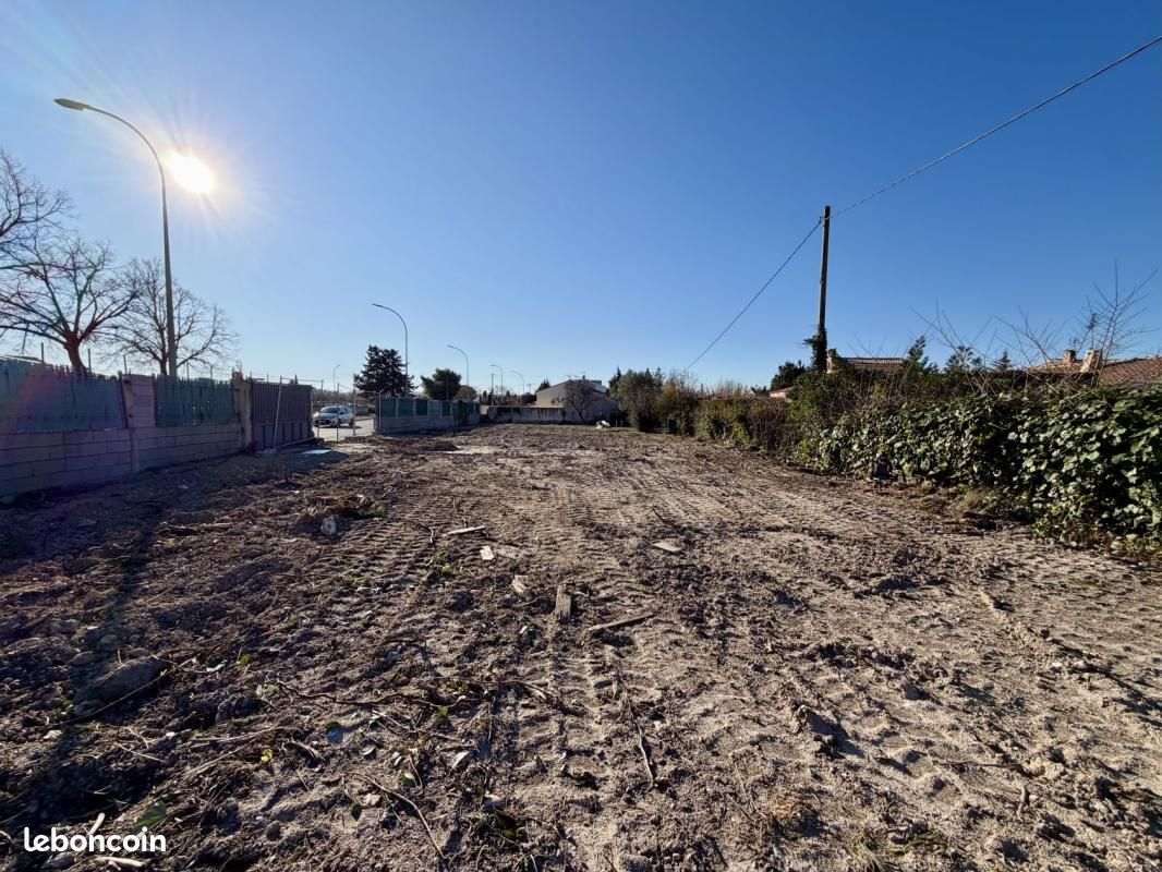 Terrain 474 m² Marignane · 215 000 €