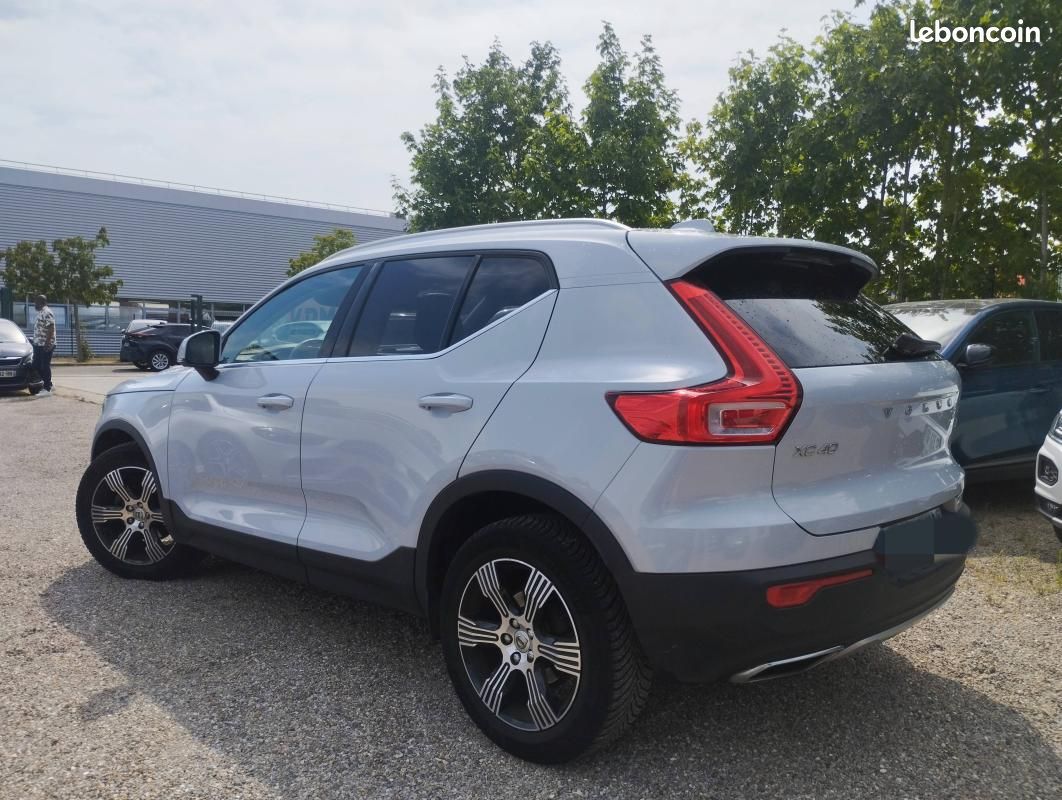 Volvo XC40 D3 AdBlue 150ch Inscription Luxe Geartronic 8 (image 3)