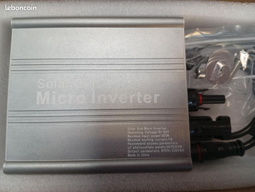 Micro-Onduleur Solaire 300W MPPT - Onduleur Pour Panneau Solaire Balcon IP65 Certifié CE