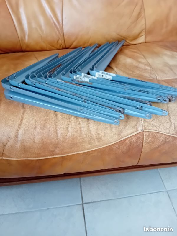 Équerres grises 300*350 (image 2)
