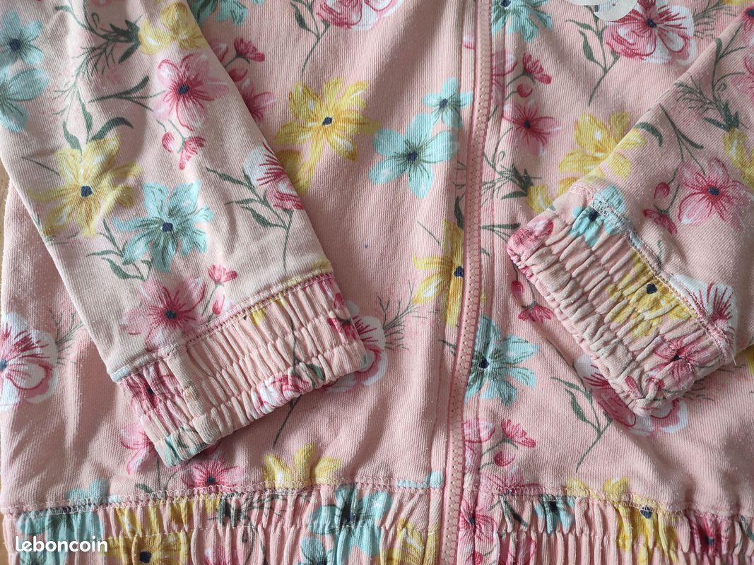 Gilet zippé fleuri (image 4)