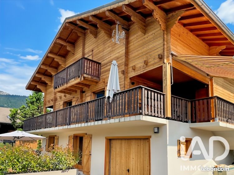 Maison 7 pièces 155 m² · à La Chapelle-d'Abondance · 155 m² · 950 000 €