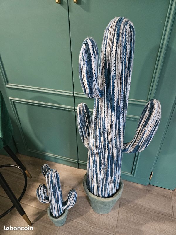 Statue Cactus tricoté (image 2)