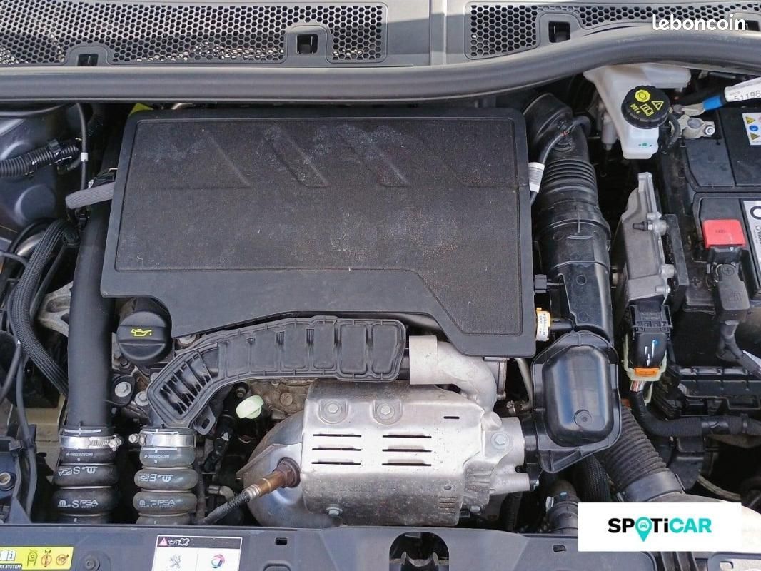 Peugeot 2008 PureTech 100 S&S BVM6 Style (image 12)