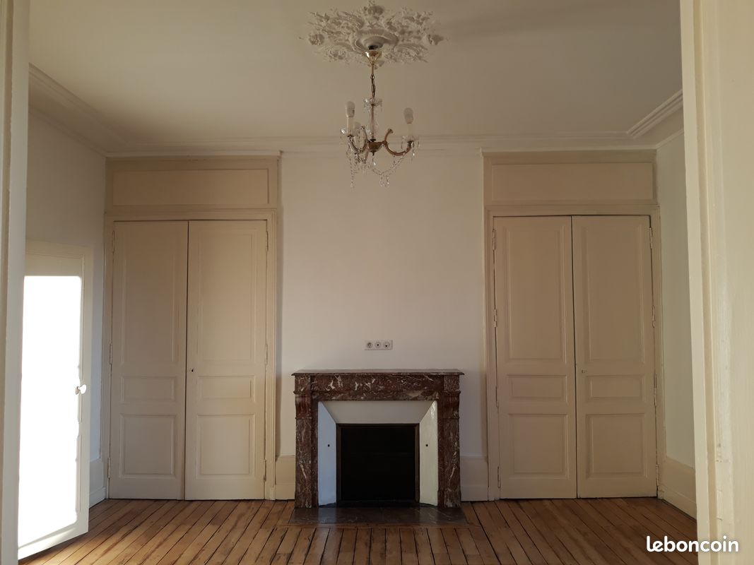 Appartement 5 pièces 124 m² · à Limoges · 124 m² · 1 000 €
