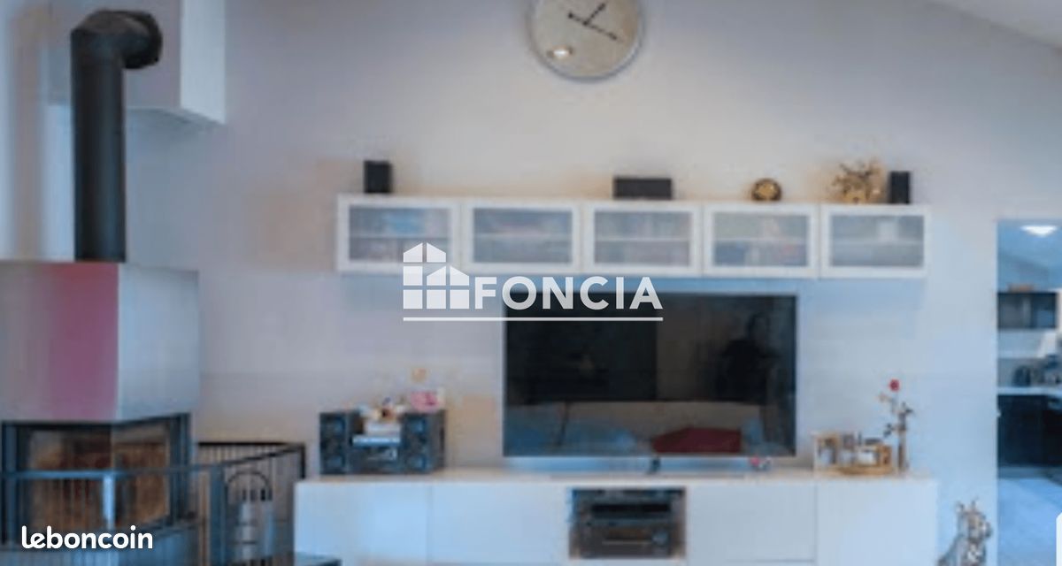 Maison 6 pièces 220 m² · à Solliès-Toucas · 220 m² · 480 000 €