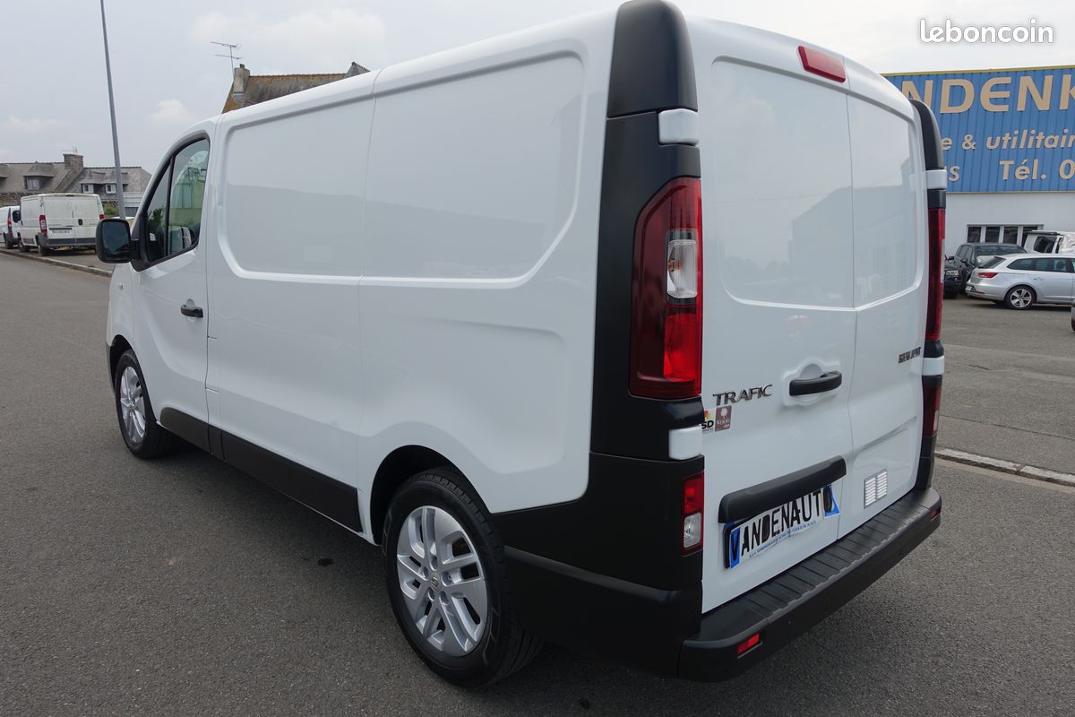 13990 ht renault trafic l1h1 grand confort 2.0 dci 120ch - 124777 (image 3)