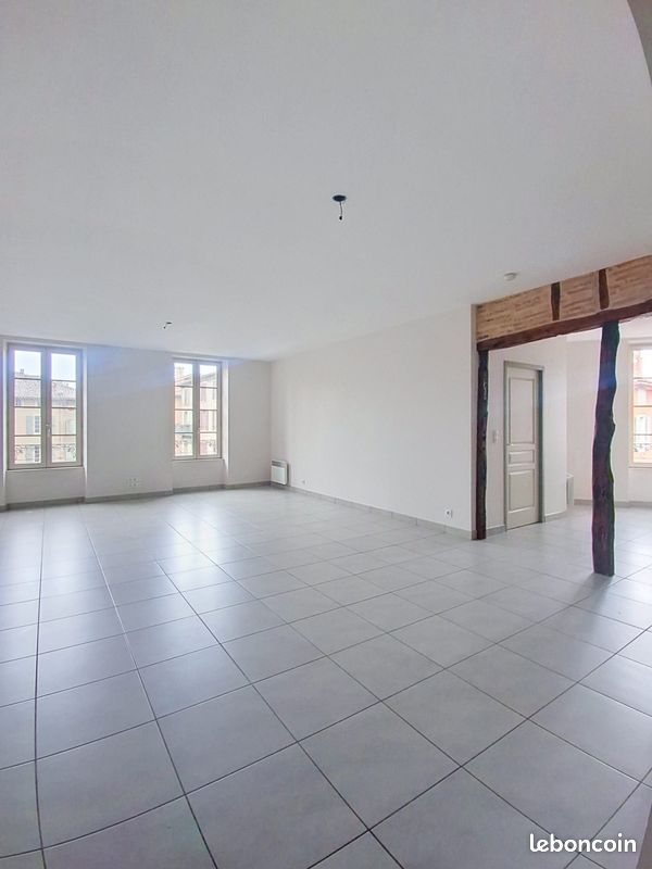 Appartement 3 pièces 94 m² · à Réalmont · 94 m² · 599 €/mois