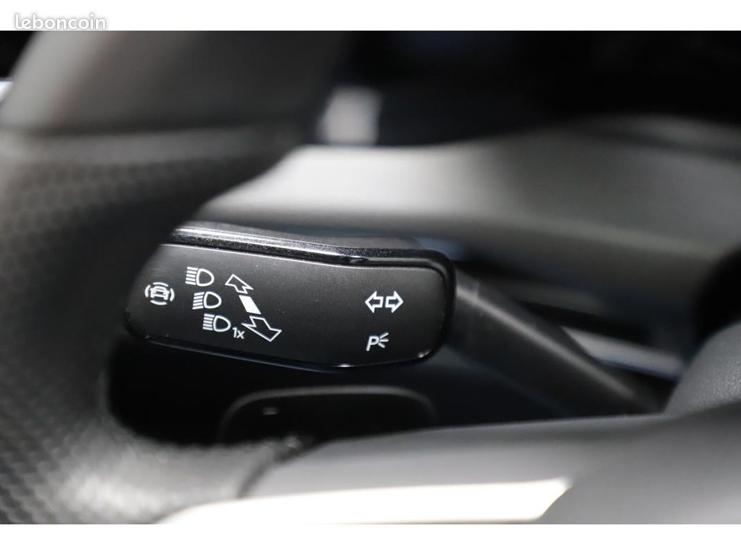Volkswagen golf viii gti 2.0 tsi 245 dsg 7 camera/carplay/ja18/s.chauffants (image 32)