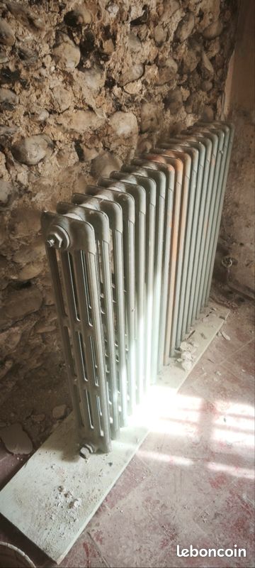 Radiateur en fonte (image 1)