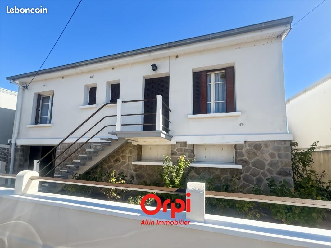 Maison 3 pièces 84 m² · à Montluçon · 84 m² · 83 000 €
