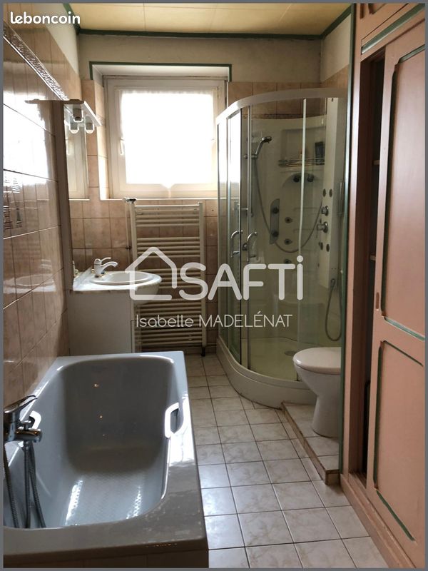 Maison de ville 6 pièces 170 m² - Confolens 16500 (image principale 7)
