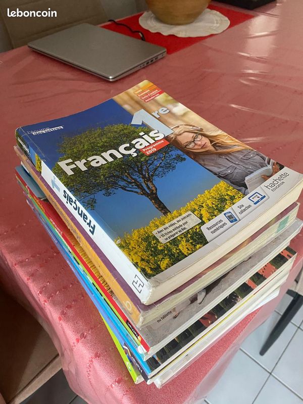 Vends livres de première du Lycée Acajou 2 spécialités Math SES NSI (image 1)