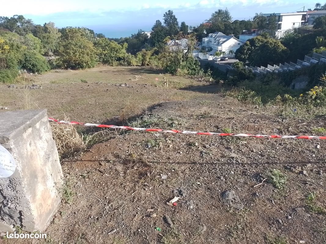 Terrain · à Saint-Paul · 7 000 €