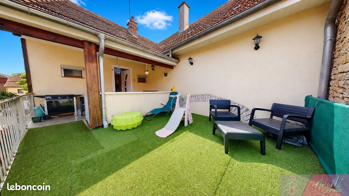 Appartement 6 pièces 107 m² · à Gendrey · 107 m² · 139 000 €