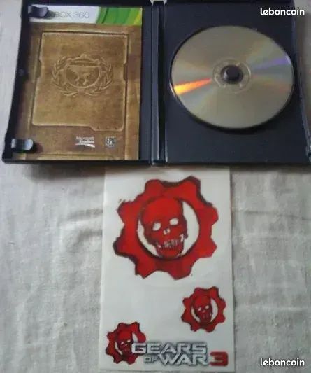 NOTÉ 19/20 PAR VIDEO_COM MARINES CONTRE ALIENS, DE LA TRONÇONNEUSE À LA GROSSE ARTILLERIE : PAS DE PITIÉ JEU XBOX 360 GEARS OF WAR 3. STICKERS MANETTES ET CONSOLE. JOUABLE SEUL ou À PLUSIEURS (image 3)