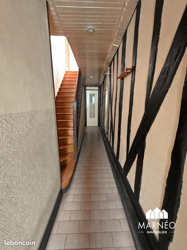 Maison 6 pièces 137 m² · à Châlons-en-Champagne · 137 m² · 137 800 €