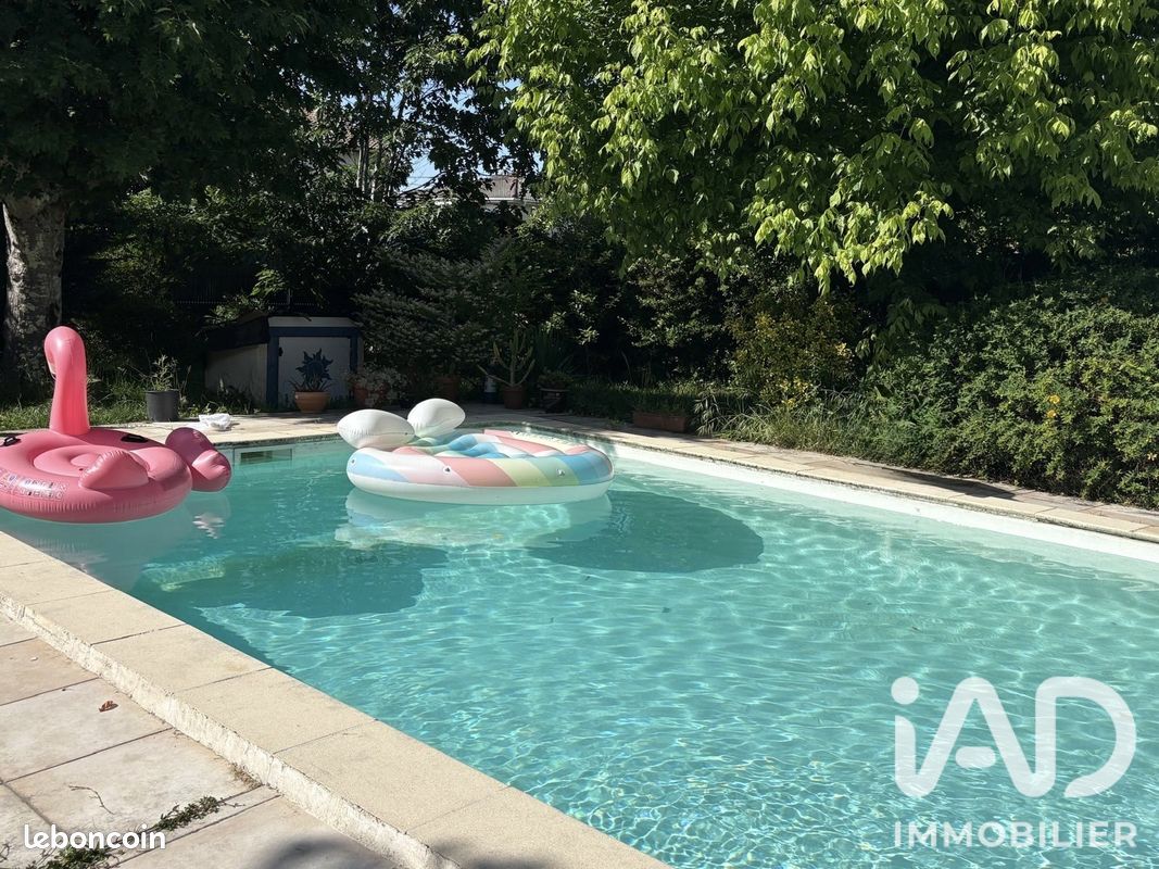 Maison 6 pièces 130 m² · à Cestas · 130 m² · 435 000 €