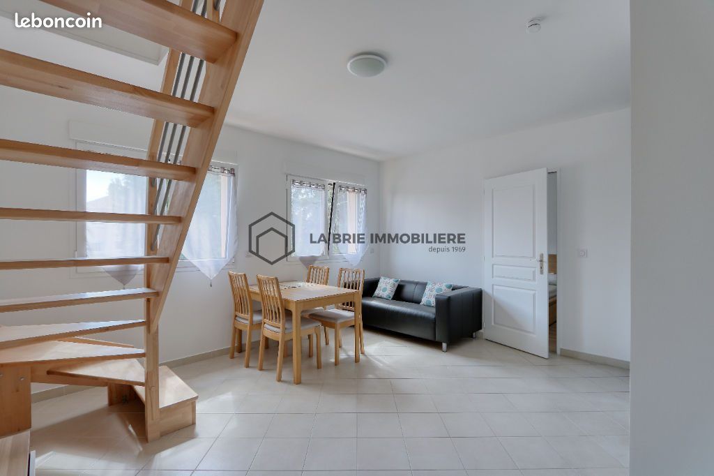 Appartement 3 pièces 44 m² · à Villecresnes · 44 m² · 946 €