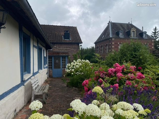 Maison 6 pièces 180 m² · à Mesnières-en-Bray · 180 m² · 170 000 €