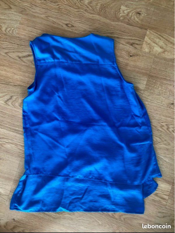 Blouse (image 2)