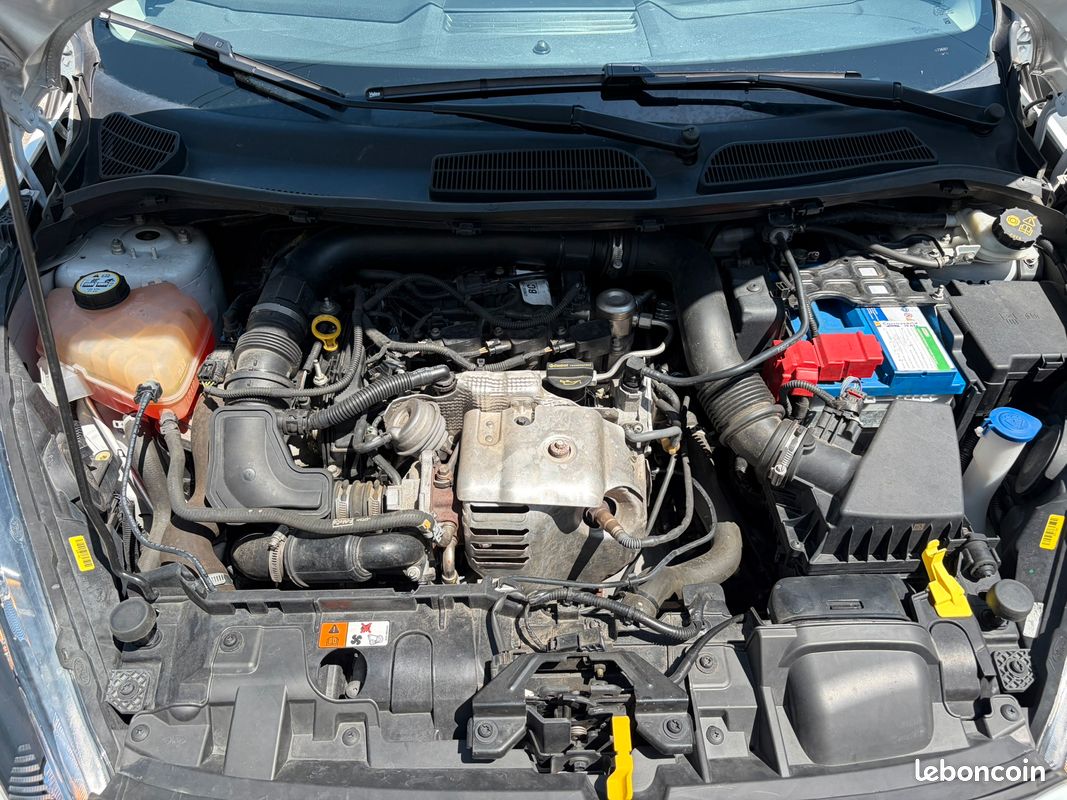 FORD FIESTA 1.0 ECOBOOST 100ch TREND 5P / SEULEMENT 52000 KMS (image 7)