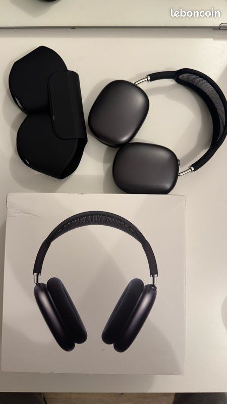 AirPod Max (image 1)
