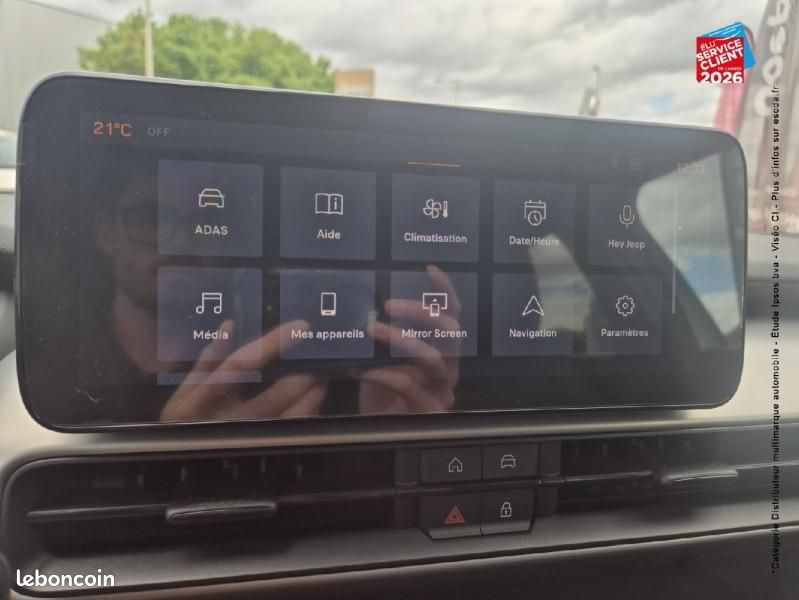 Jeep Avenger 1.2 Turbo T3 110ch e-Hybrid Summit BVR6 (image 21)